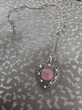 paparazzi Silver-Tone Heart Necklace with Pink Cabochon